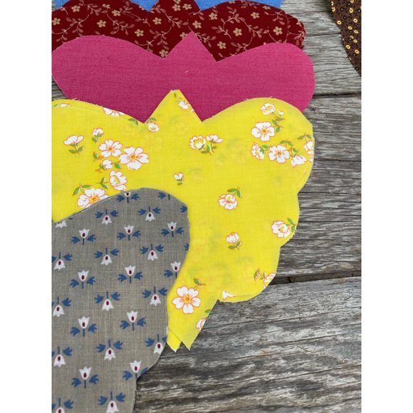 Vintage 1950s Lot of 70 Butterfly quilt Blocks Floral, plaid, Chambray - Picture 14 of 14